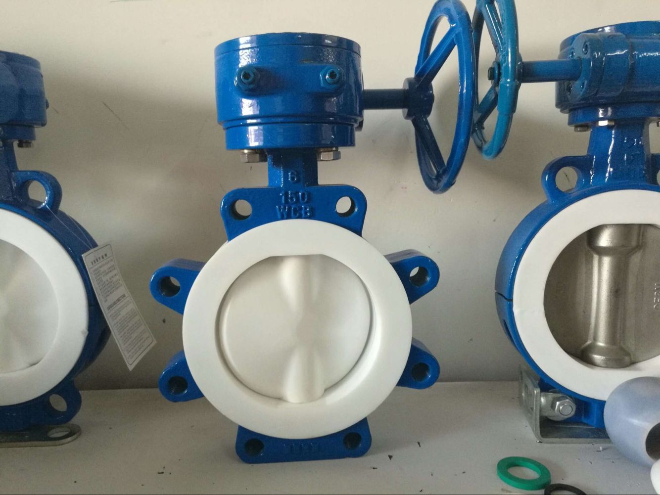 襯氟蝶閥尺寸規(guī)格型號D71F46/D371F4實物圖