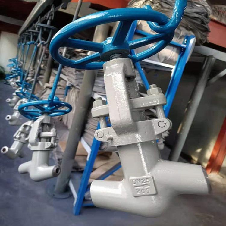 對焊截止閥，高溫高壓對焊截止閥實物圖